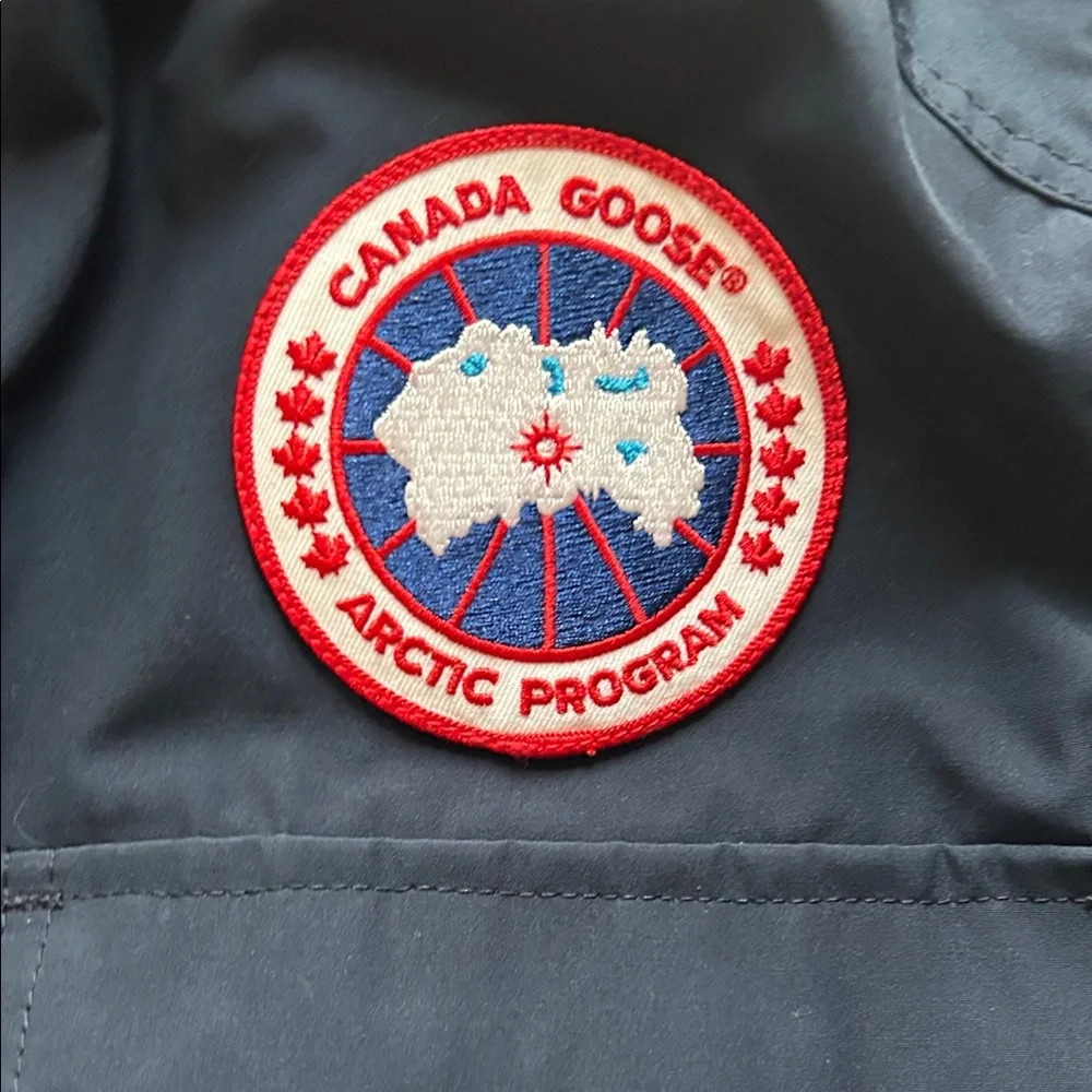 Canada Goose Dark Blue Performance Jacket - Picture 6 of 7